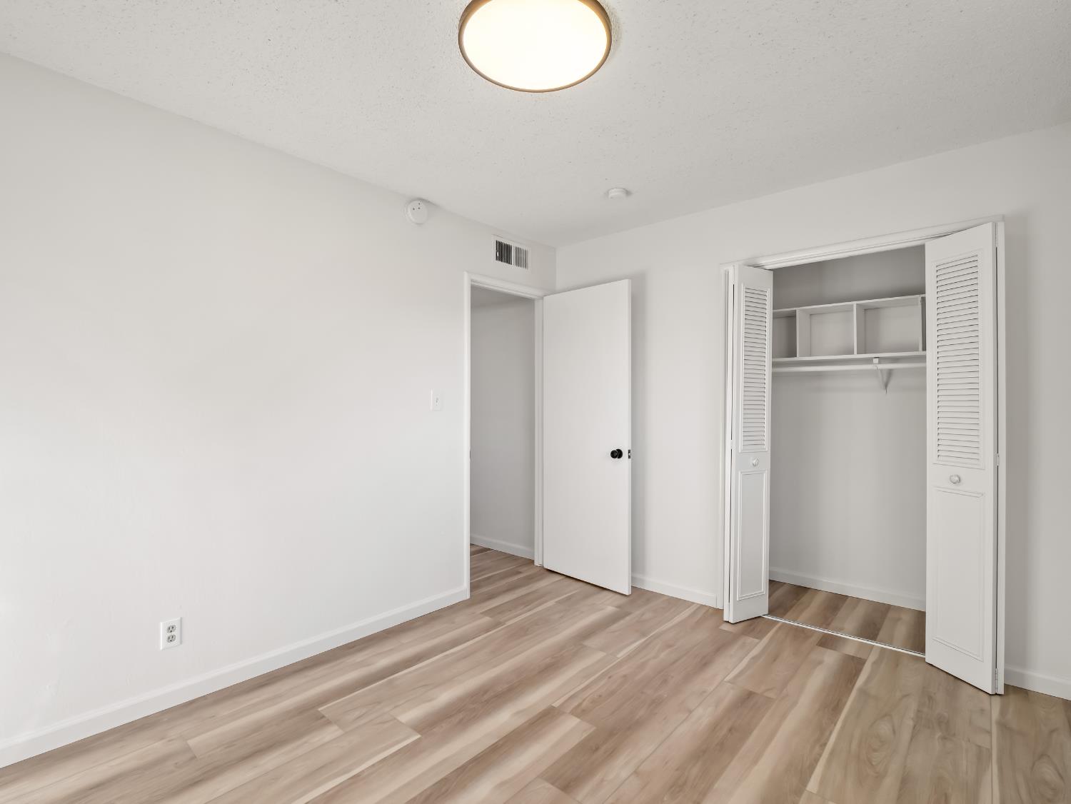 4524 N John Albert Ave, Fresno, CA 93726