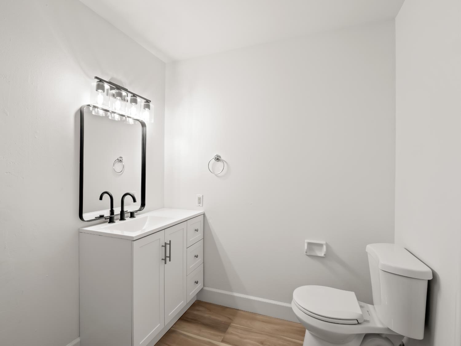 4524 N John Albert Ave, Fresno, CA 93726