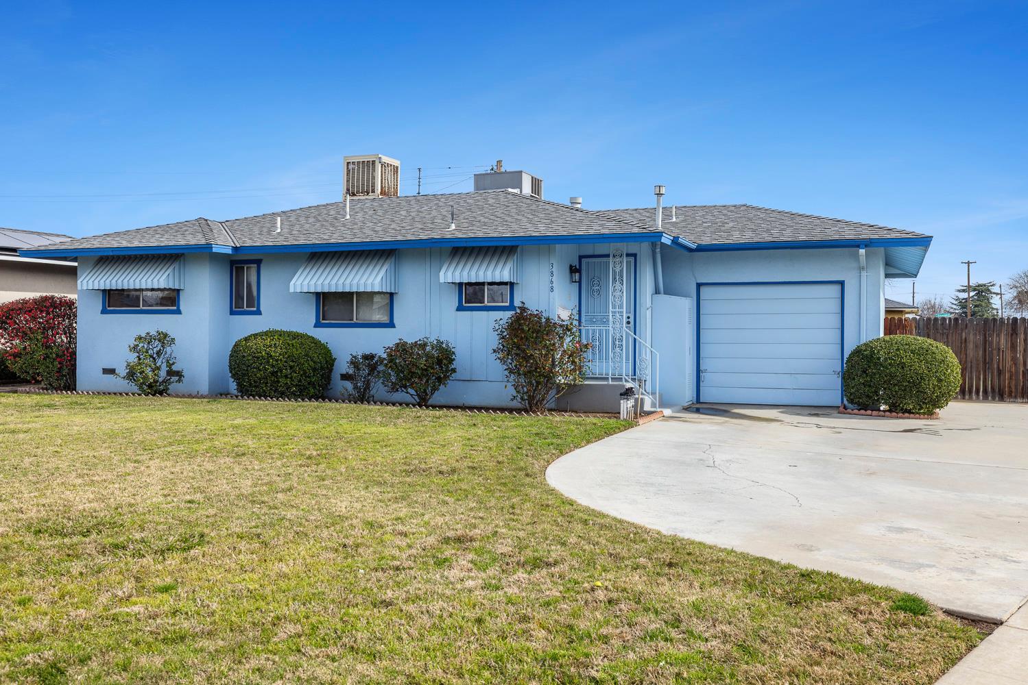 3868 N Lafayette Ave, Fresno, CA 93705