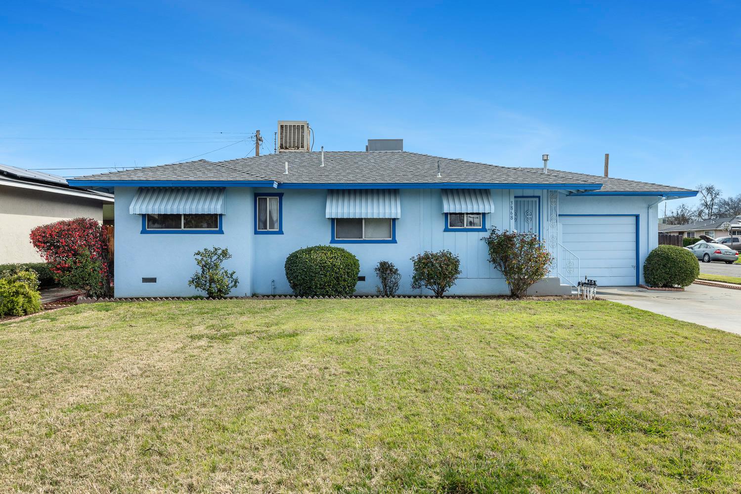 3868 N Lafayette Ave, Fresno, CA 93705