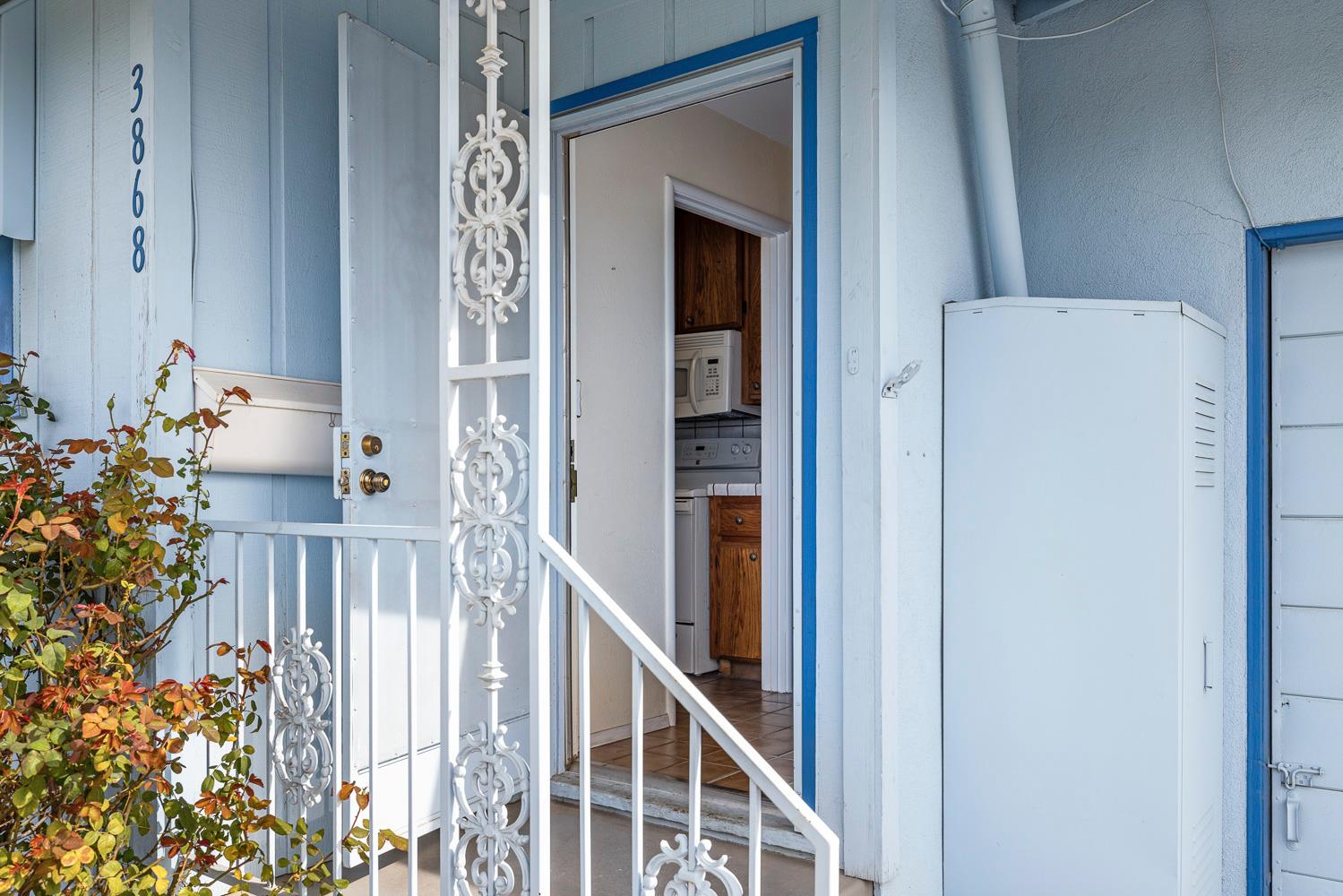 3868 N Lafayette Ave, Fresno, CA 93705