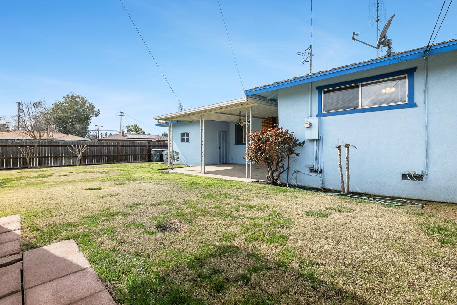 3868 N Lafayette Ave, Fresno, CA 93705