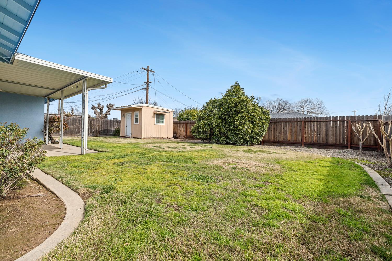 3868 N Lafayette Ave, Fresno, CA 93705