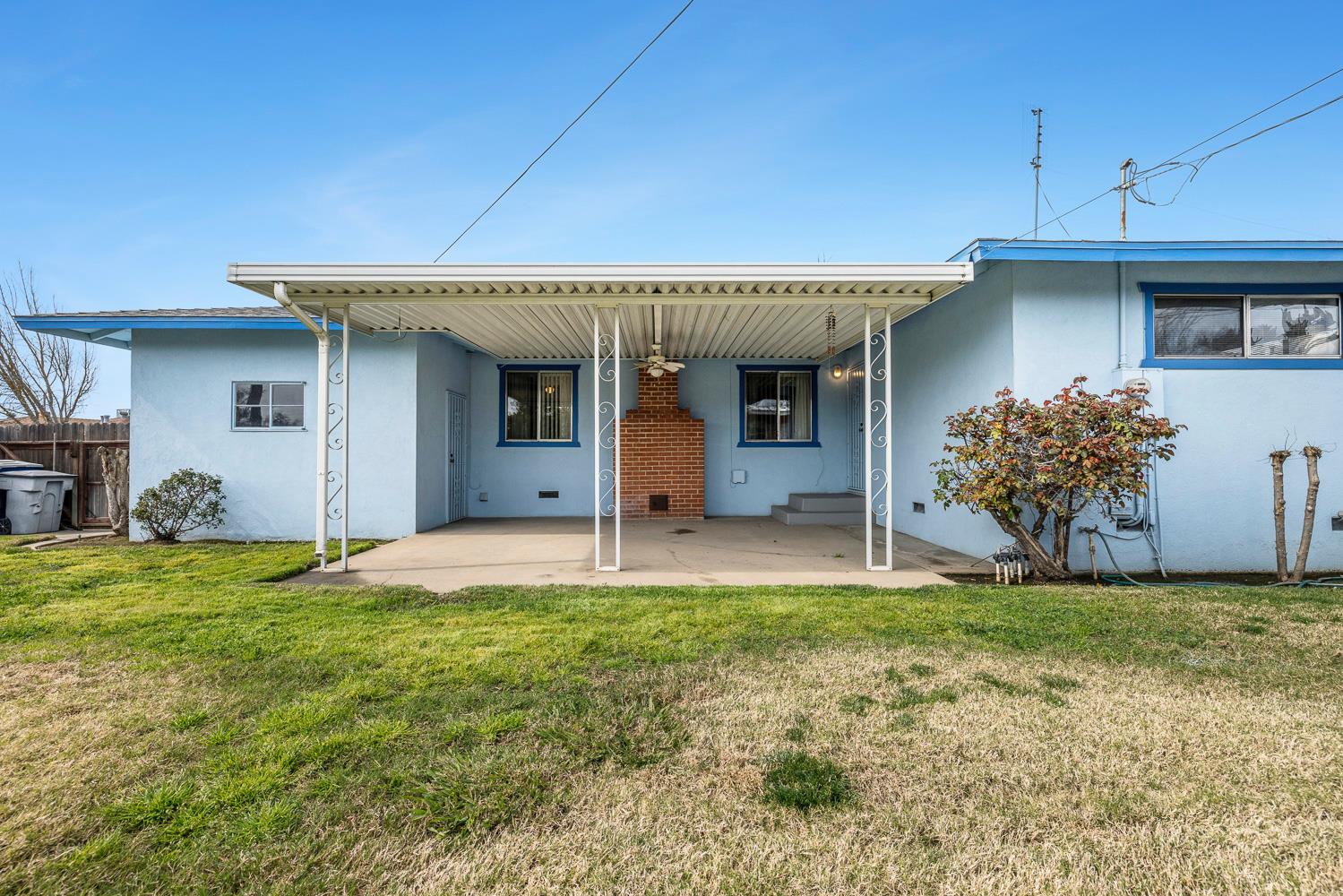 3868 N Lafayette Ave, Fresno, CA 93705