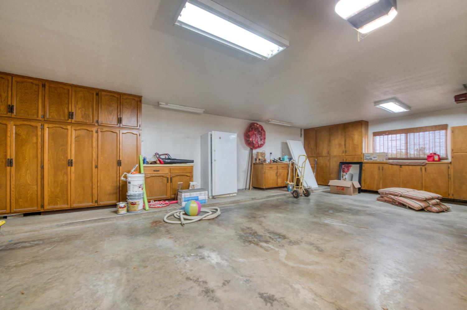 40561 Road 144, Cutler, CA 93615