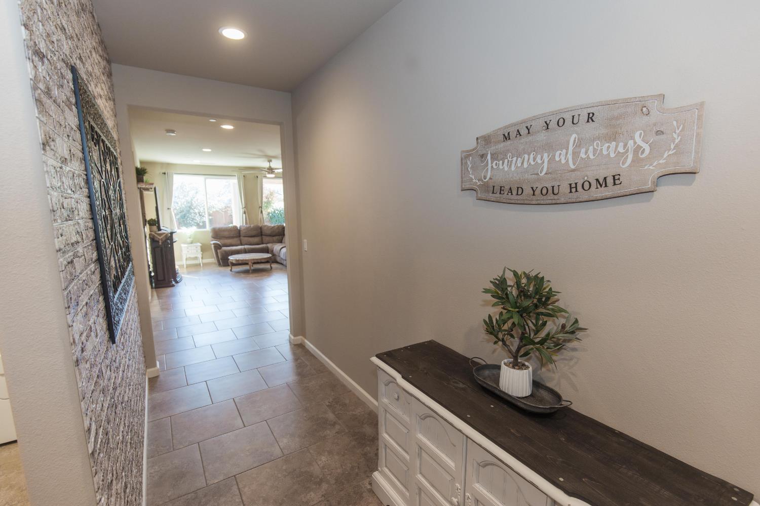 7375 E Lansing Way, Fresno, CA 93737