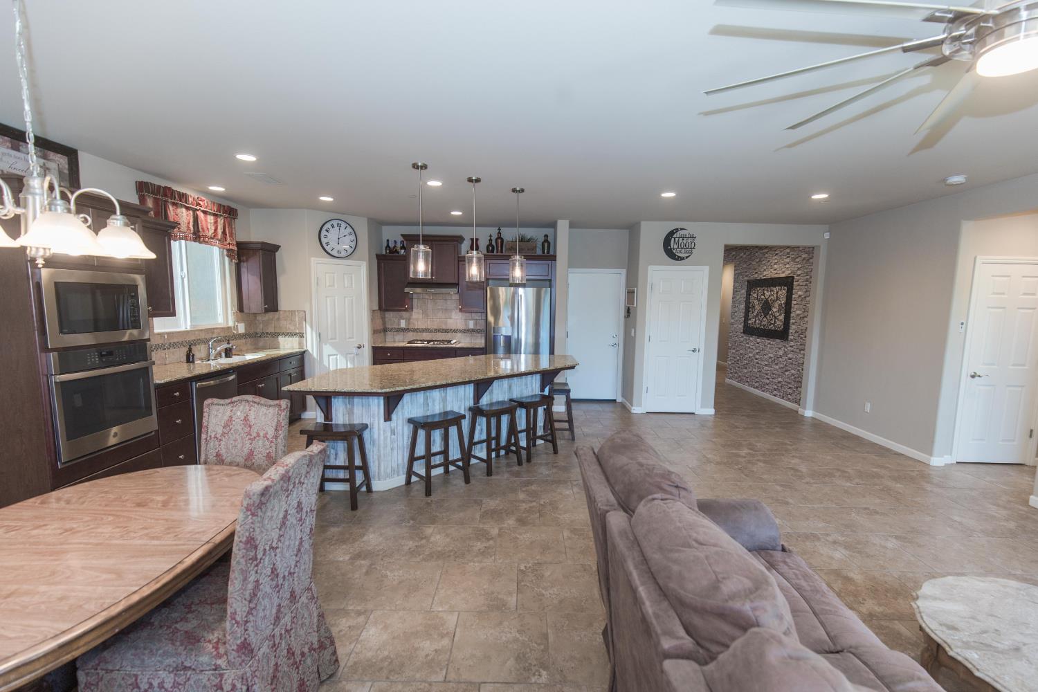 7375 E Lansing Way, Fresno, CA 93737