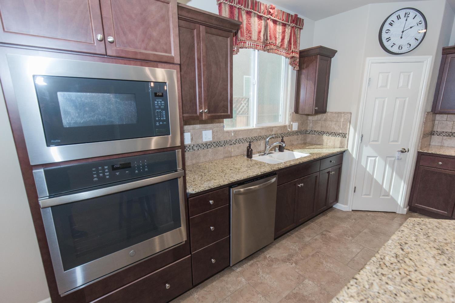 7375 E Lansing Way, Fresno, CA 93737