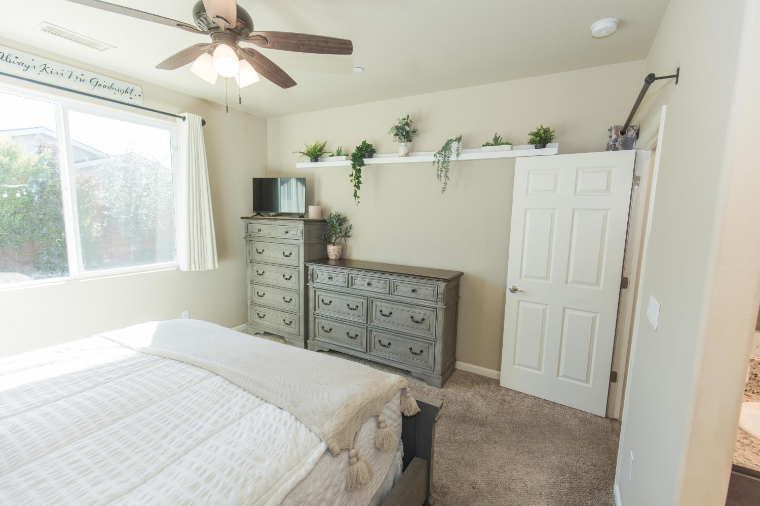 7375 E Lansing Way, Fresno, CA 93737