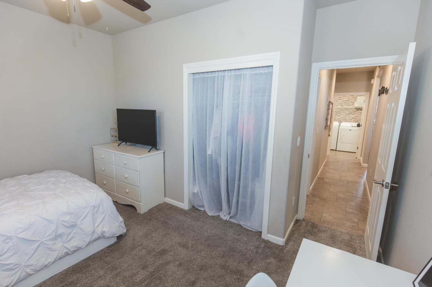 7375 E Lansing Way, Fresno, CA 93737