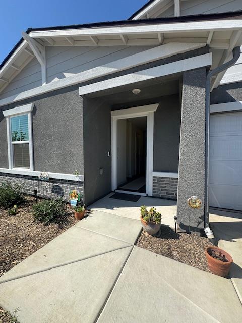 1943 Richard Ave, Sanger, CA 93657