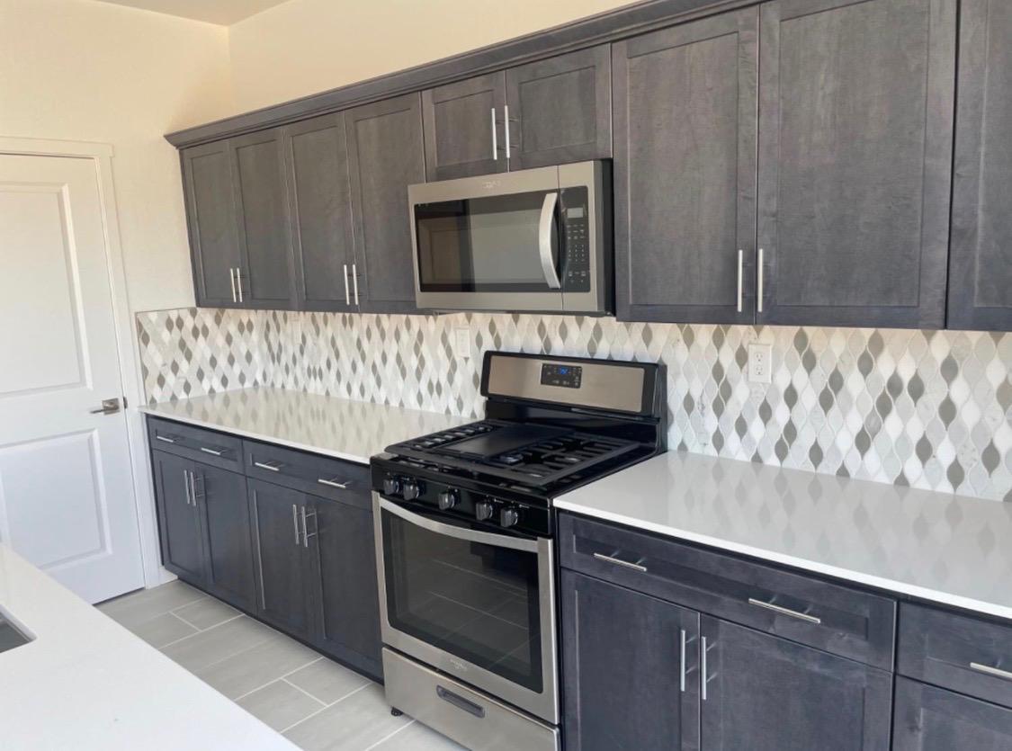 4183 N Reed Ave, Fresno, CA 93723