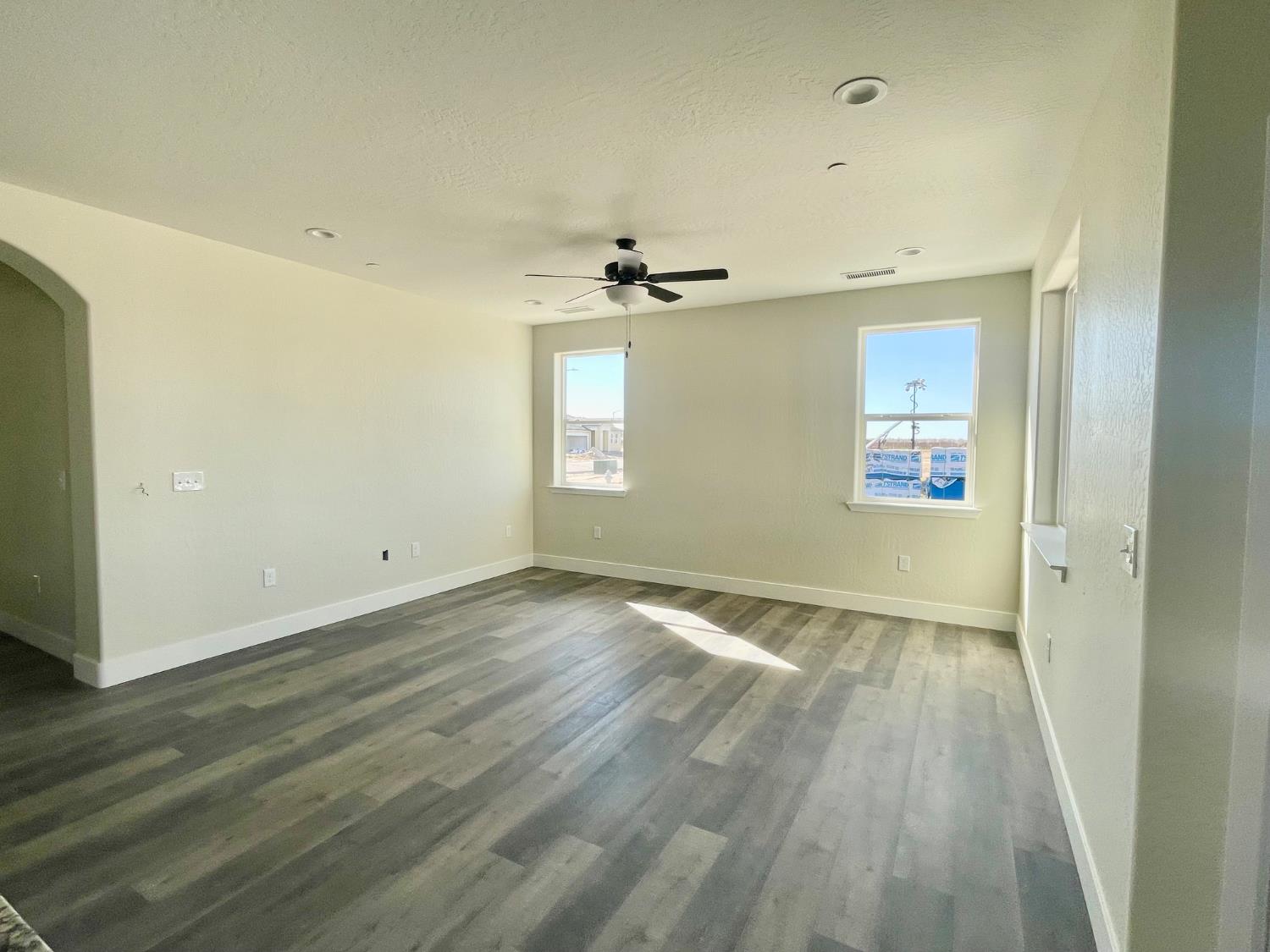 16220 West David Ave, Kerman, CA 93630