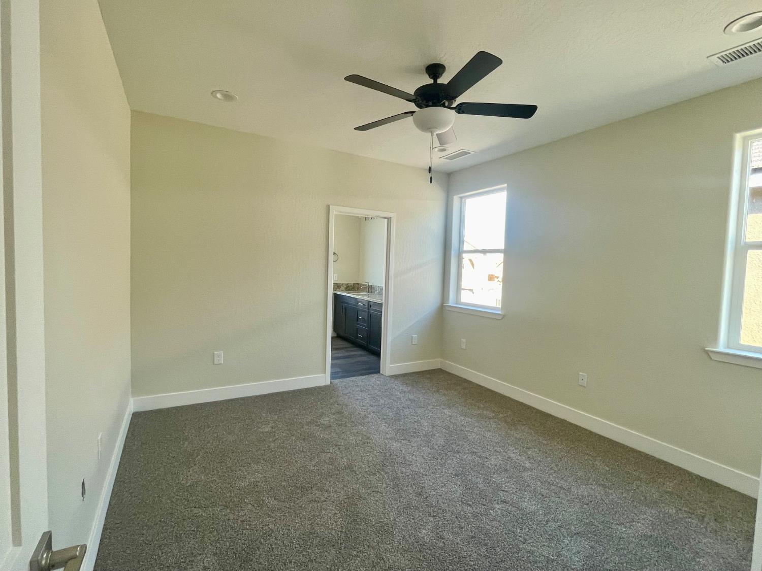 16220 West David Ave, Kerman, CA 93630