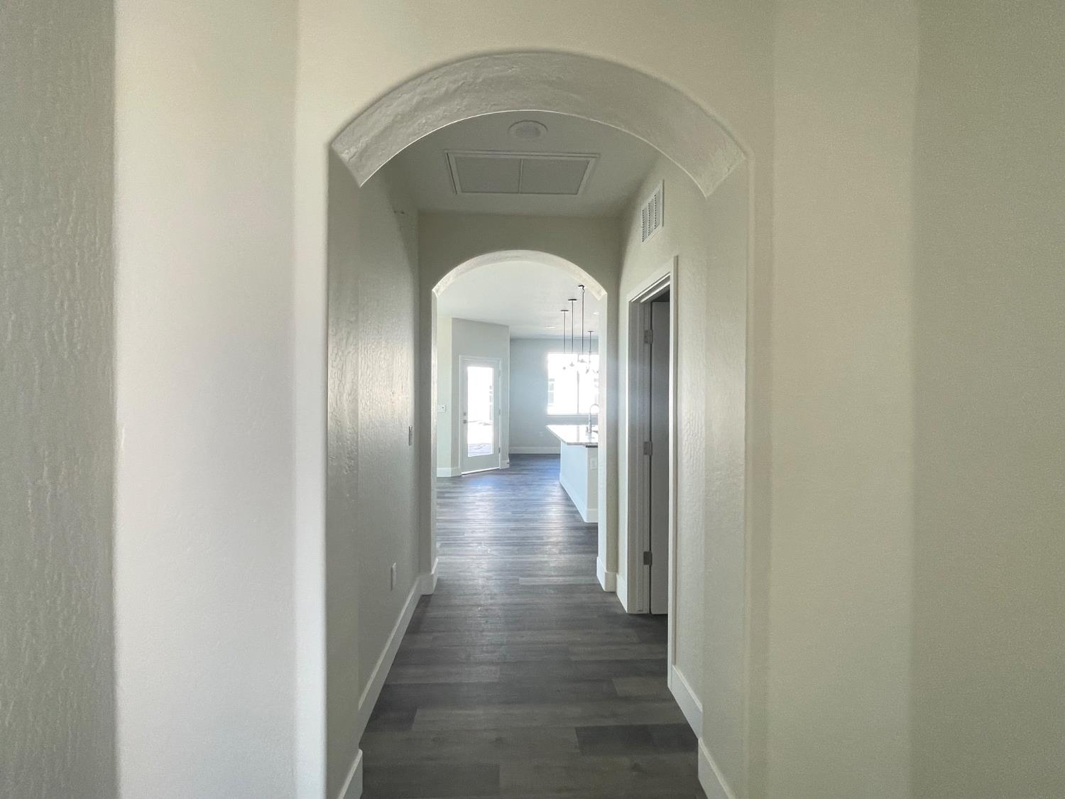 16220 West David Ave, Kerman, CA 93630