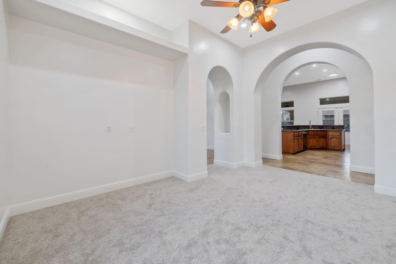 4421 E Douglas Ave, Visalia, CA 93292