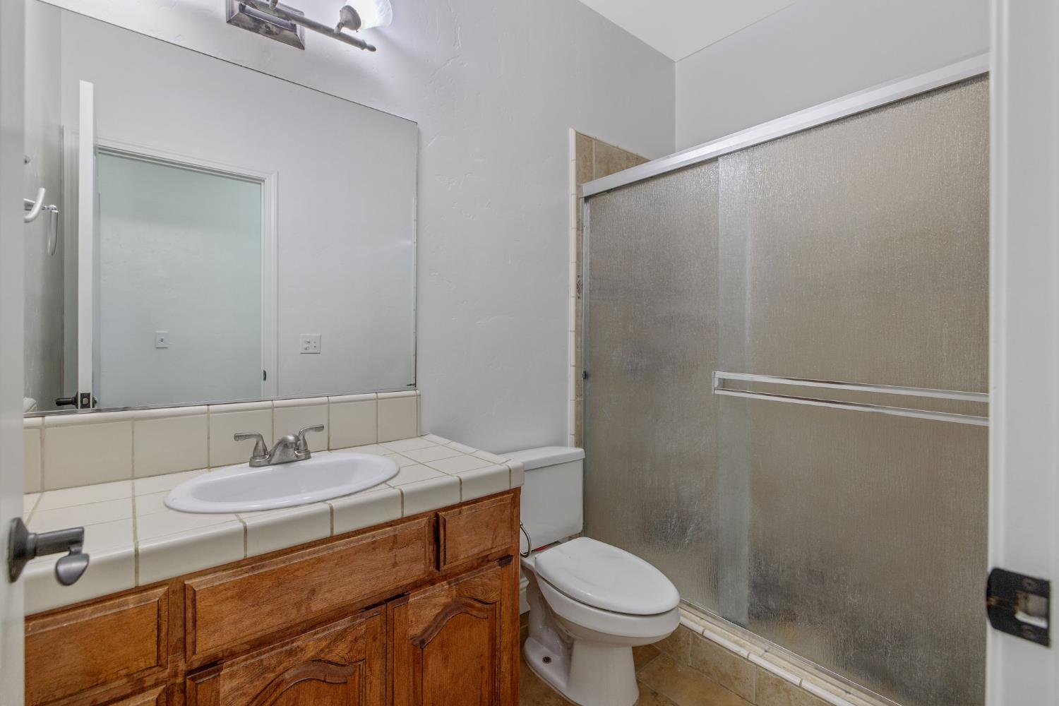 4421 E Douglas Ave, Visalia, CA 93292