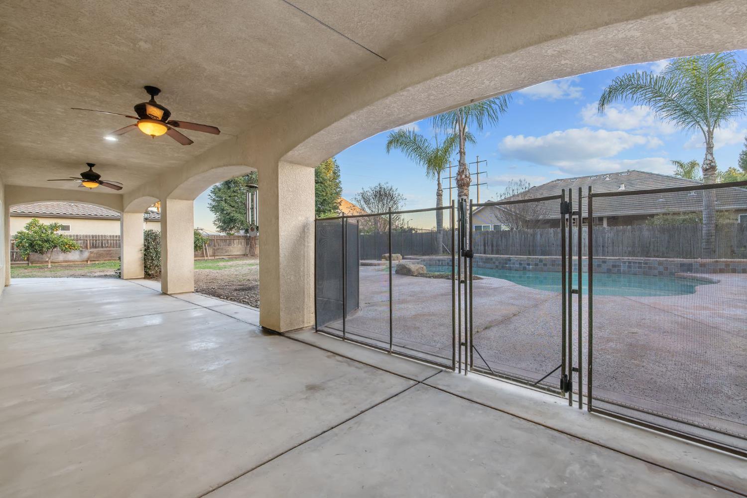 4421 E Douglas Ave, Visalia, CA 93292