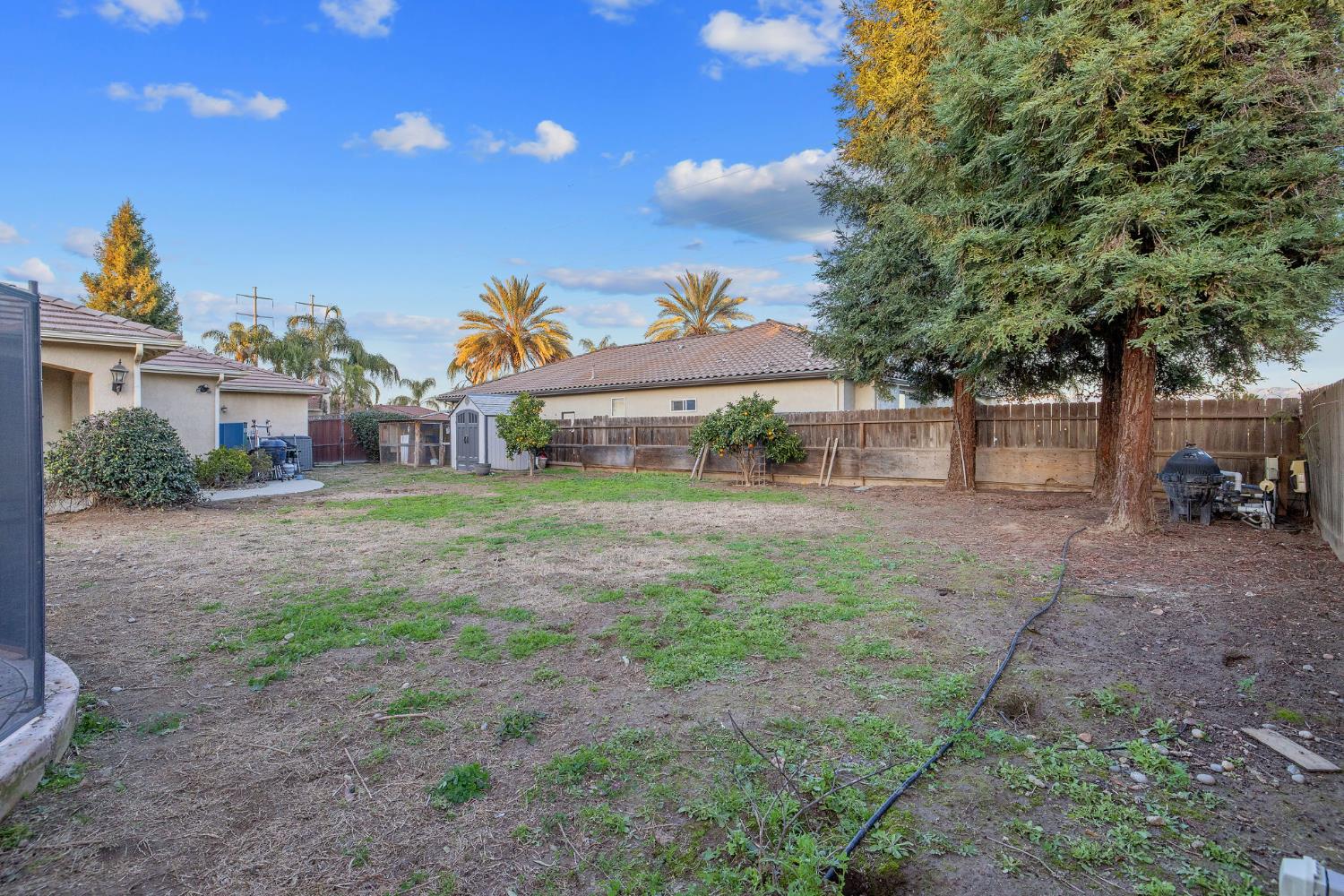 4421 E Douglas Ave, Visalia, CA 93292