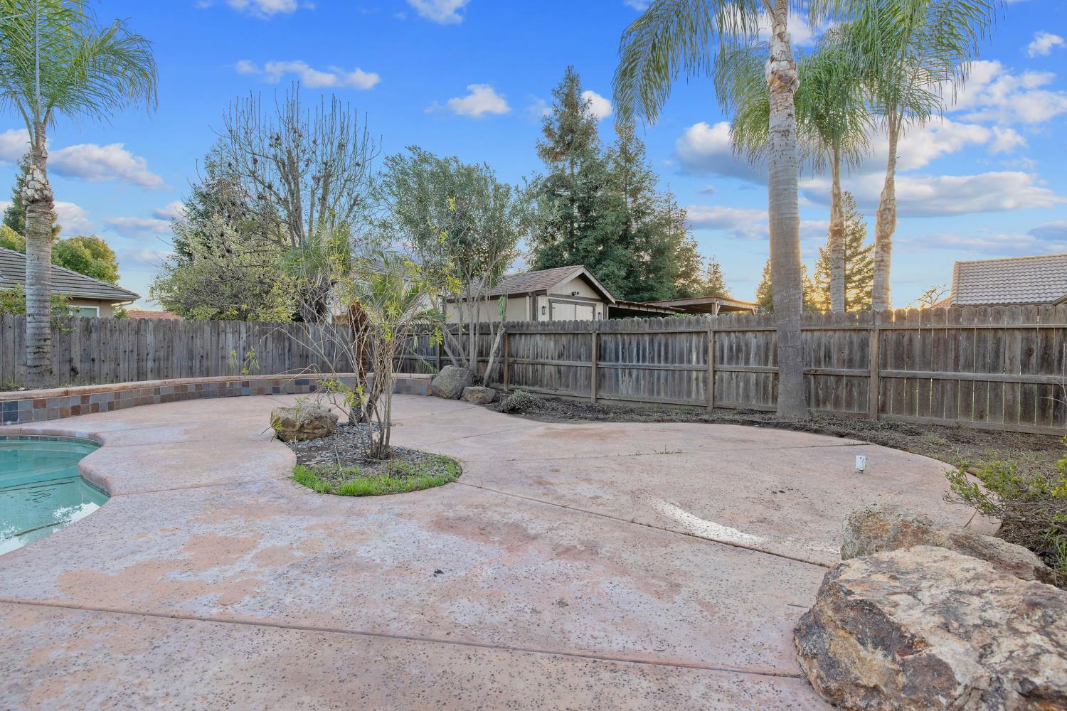 4421 E Douglas Ave, Visalia, CA 93292