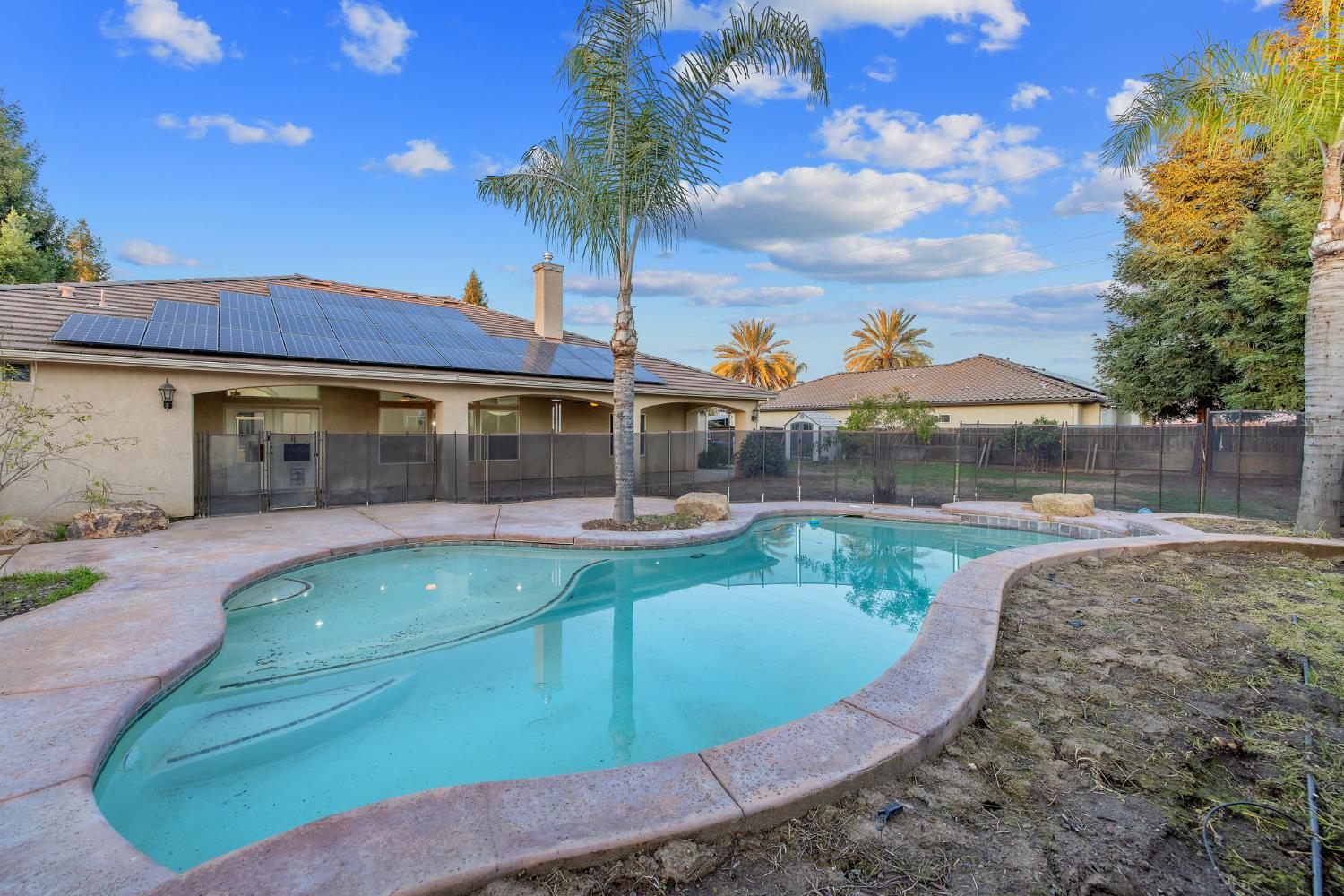 4421 E Douglas Ave, Visalia, CA 93292