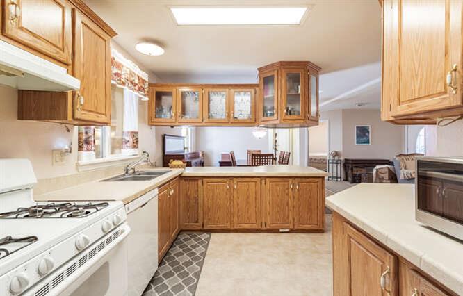 2575 S willow #63, Fresno, CA 93725