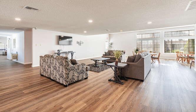 2575 S willow #63, Fresno, CA 93725