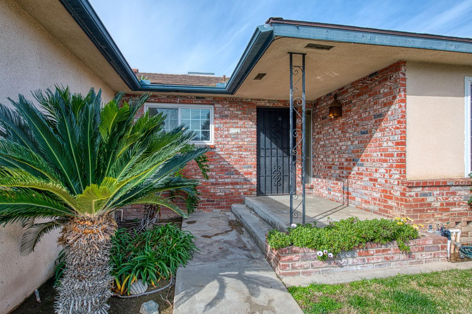 4129 N Ricewood Ave, Fresno, CA 93705