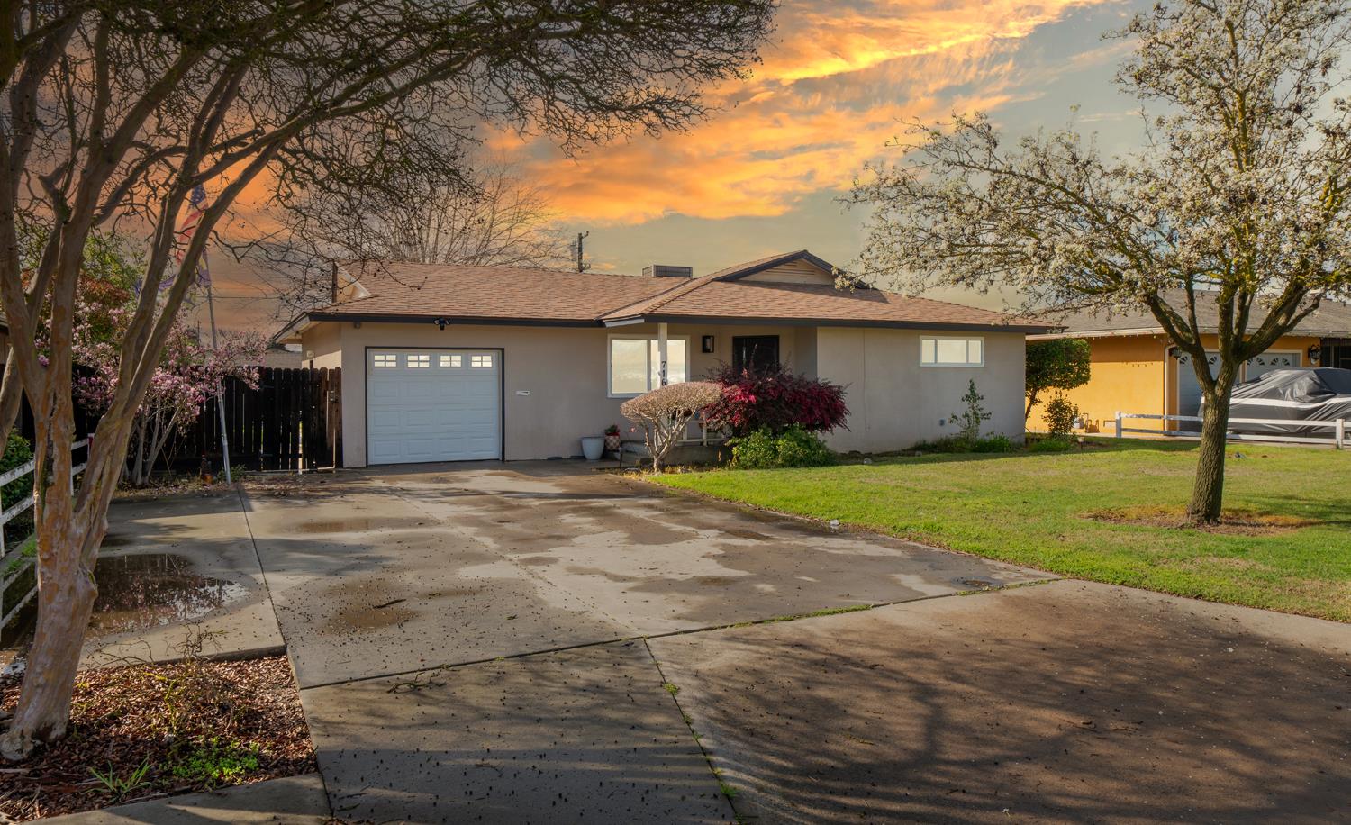 716 Willis Ave, Madera, CA 93637