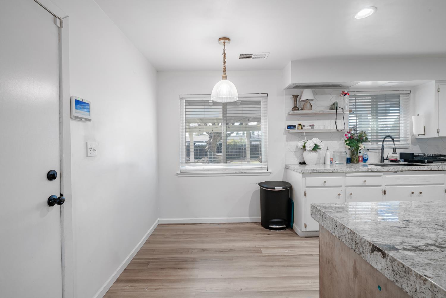 716 Willis Ave, Madera, CA 93637