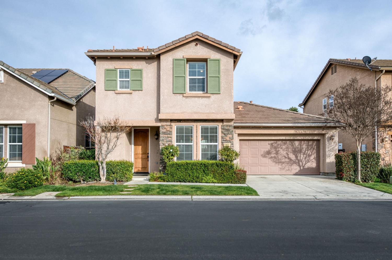 1851 N Dupree Ln, Clovis, CA 93619