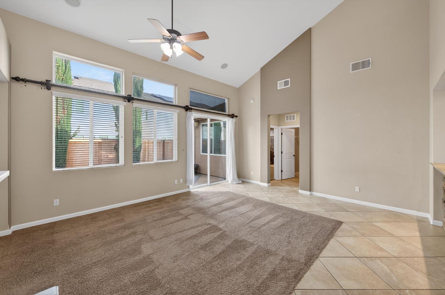 1851 N Dupree Ln, Clovis, CA 93619