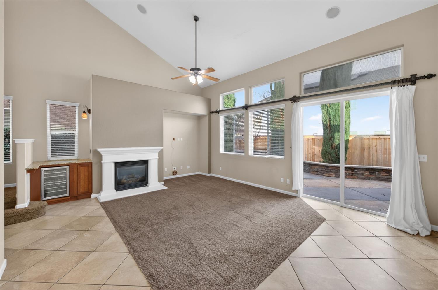 1851 N Dupree Ln, Clovis, CA 93619