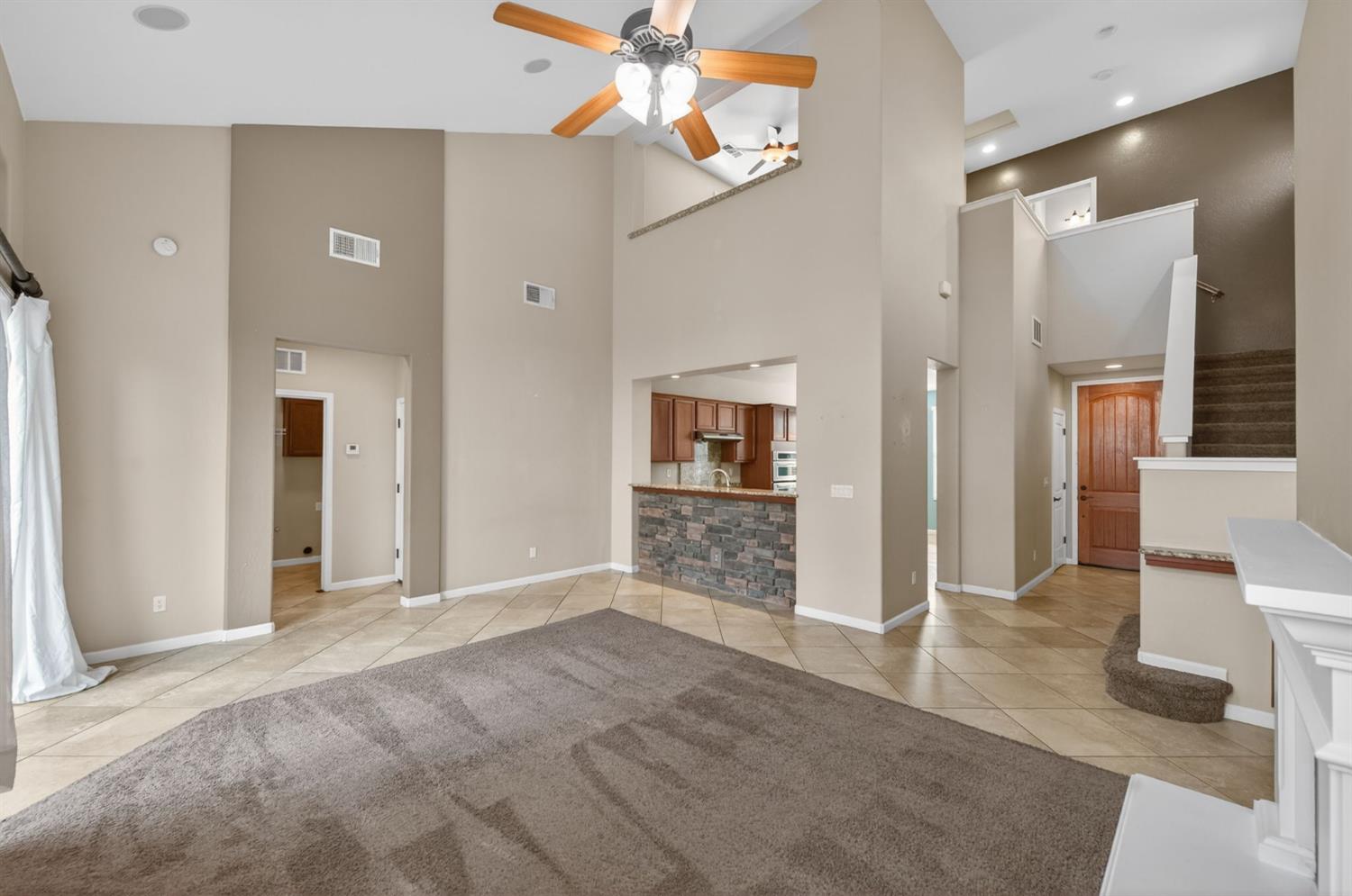 1851 N Dupree Ln, Clovis, CA 93619