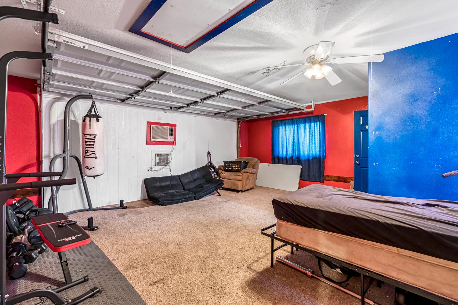 2469 Shaft St, Selma, CA 93662