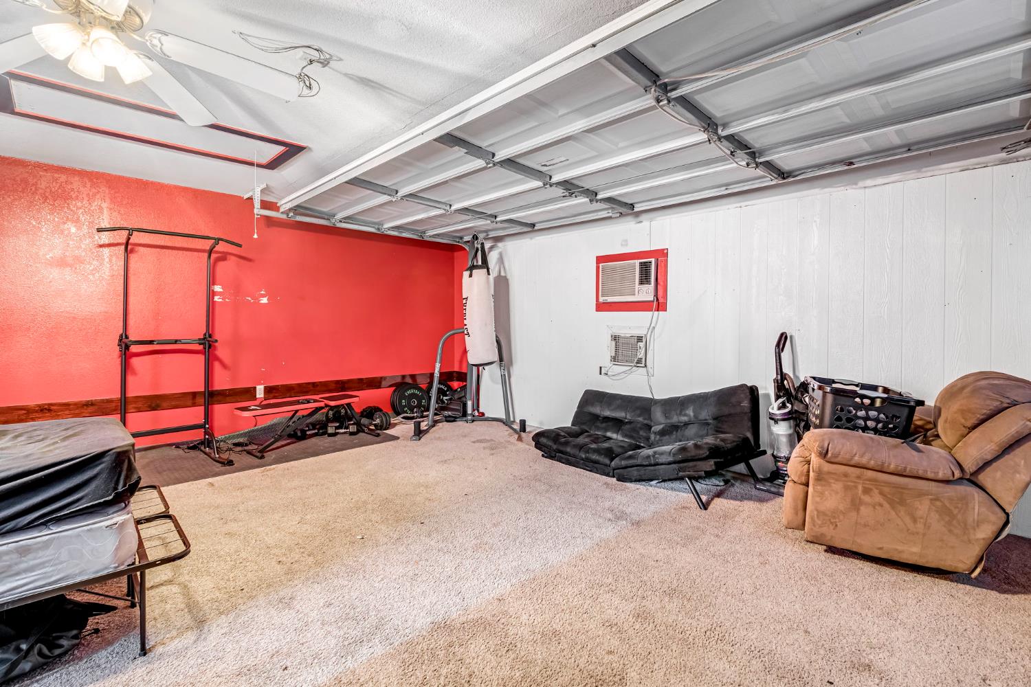 2469 Shaft St, Selma, CA 93662