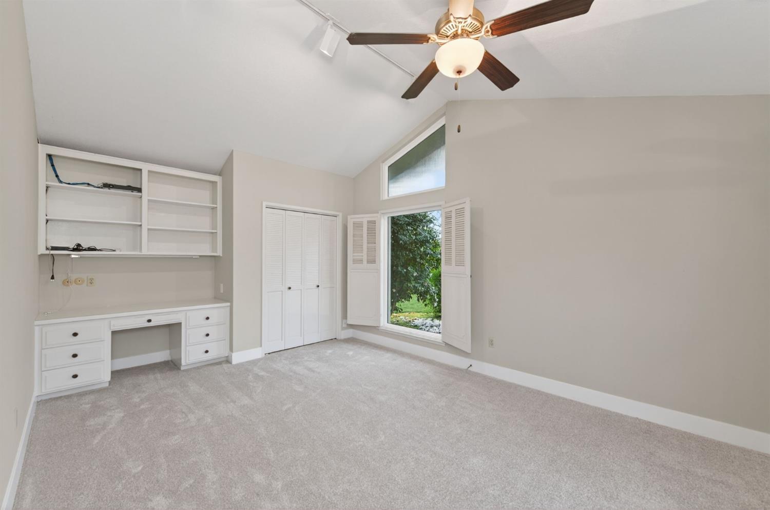 2805 W Spruce Ave, Fresno, CA 93711