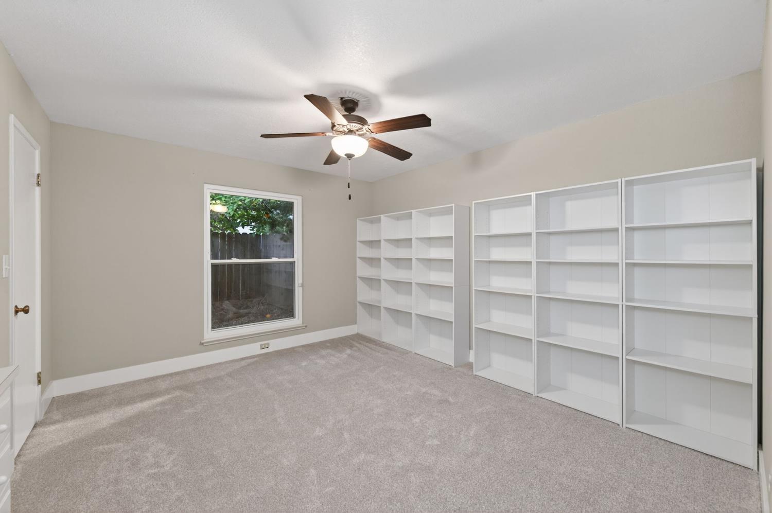 2805 W Spruce Ave, Fresno, CA 93711