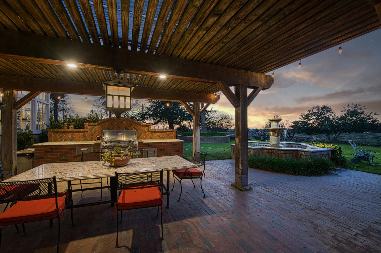 9486 E Lincoln Ave, Del Rey, CA 93616