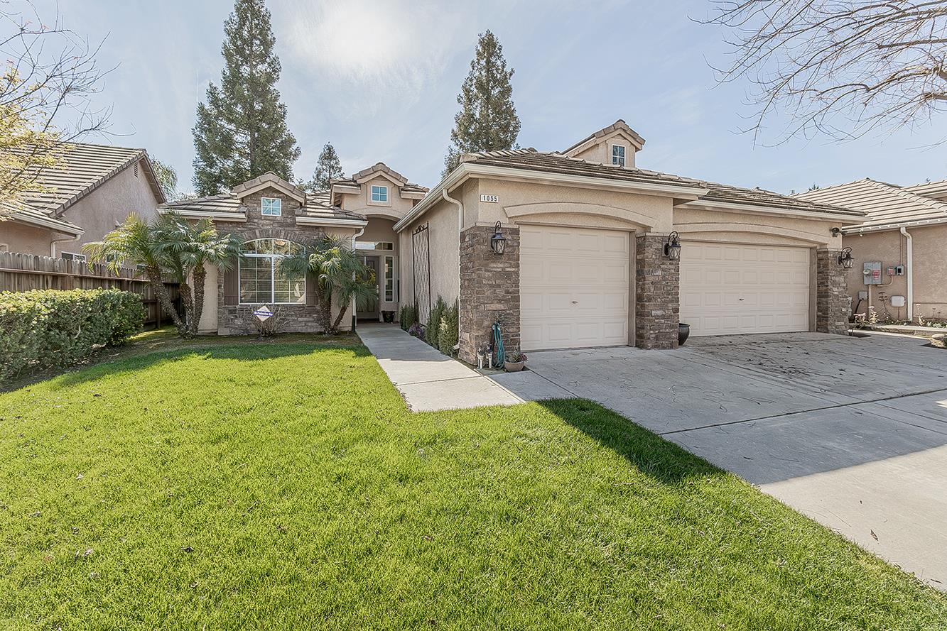1055 E Hogan Ave, Fresno, CA 93730