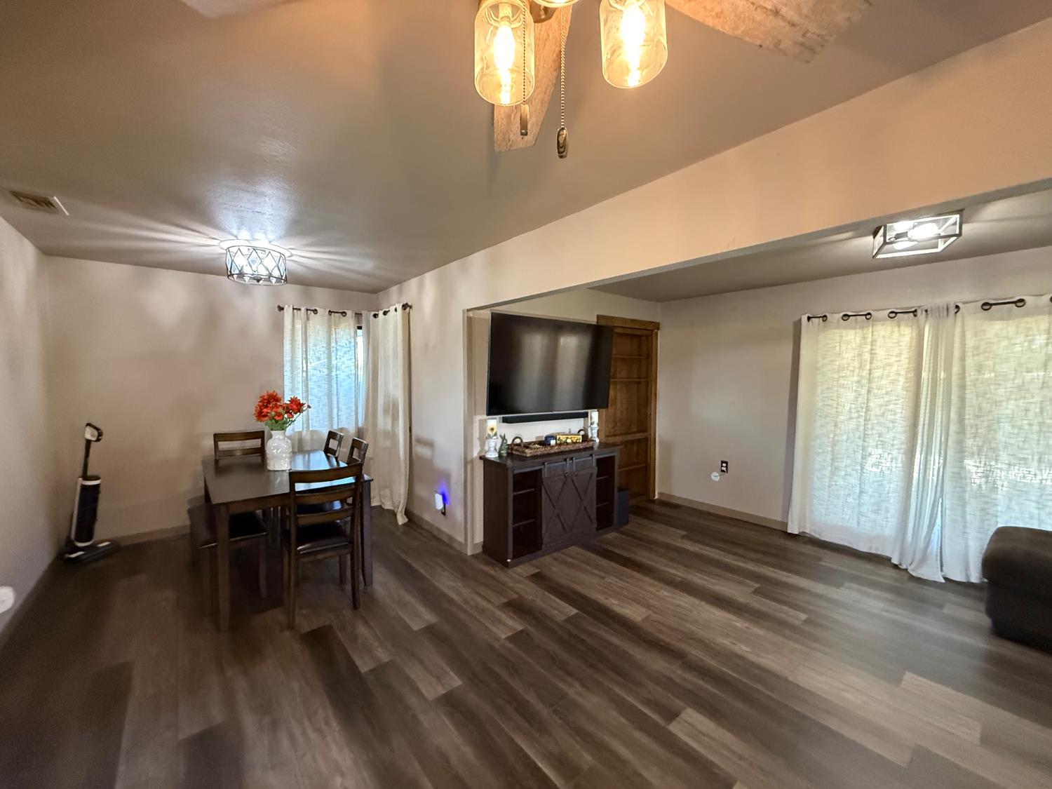 6545 S Cedar Ave, Fresno, CA 93725