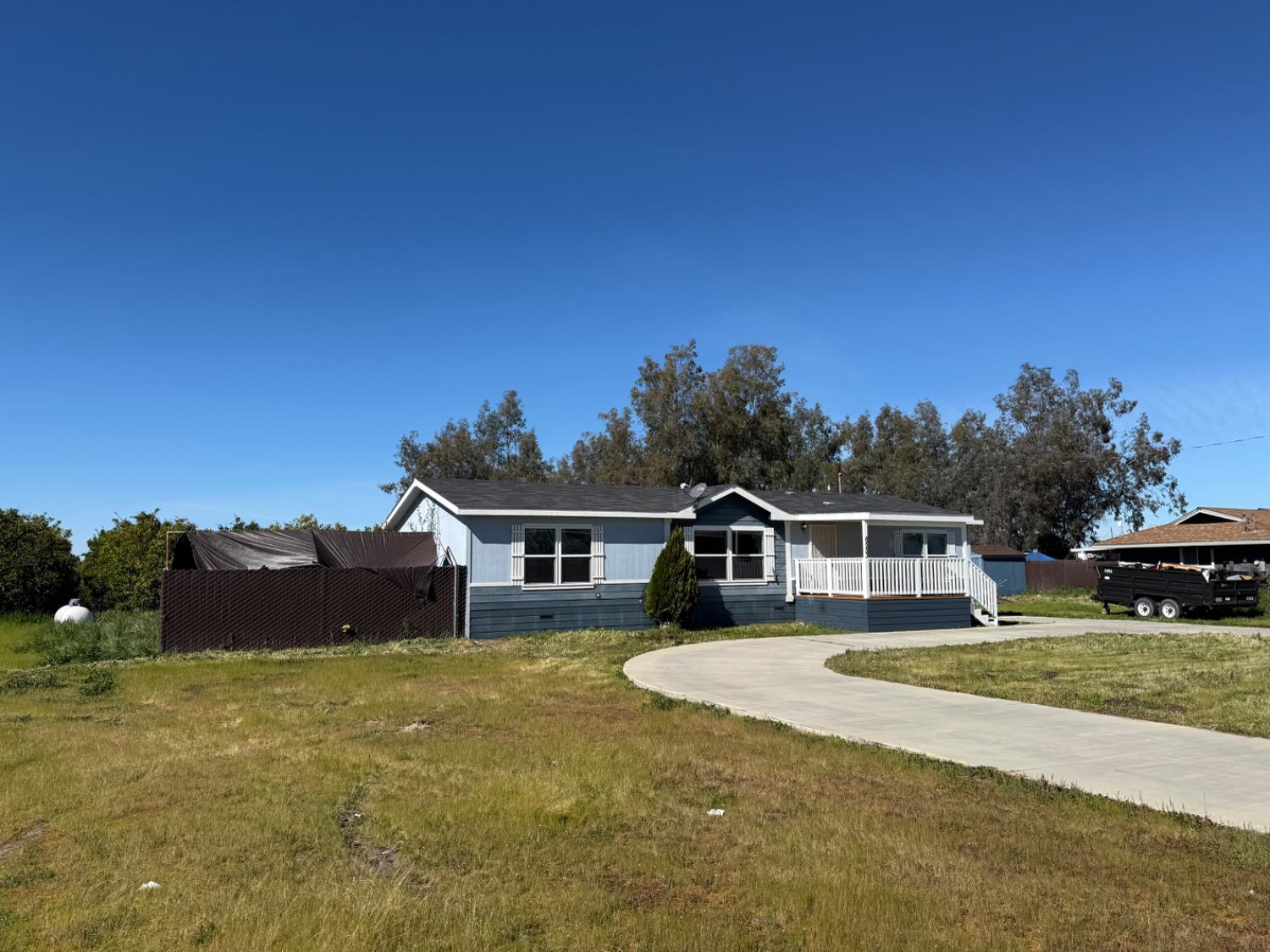 6545 S Cedar Ave, Fresno, CA 93725