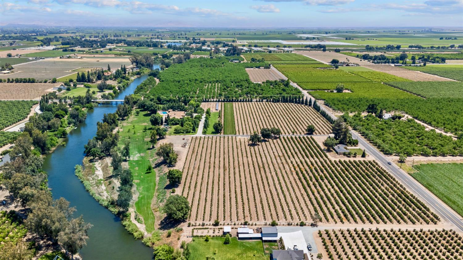 5750 Benicia Ave, Kingsburg, CA 93631