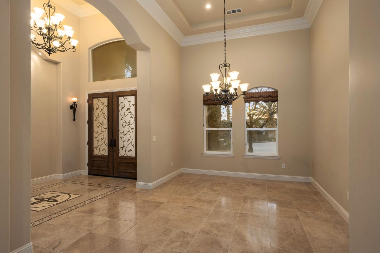 11116 E Dayton Ave, Sanger, CA 93657