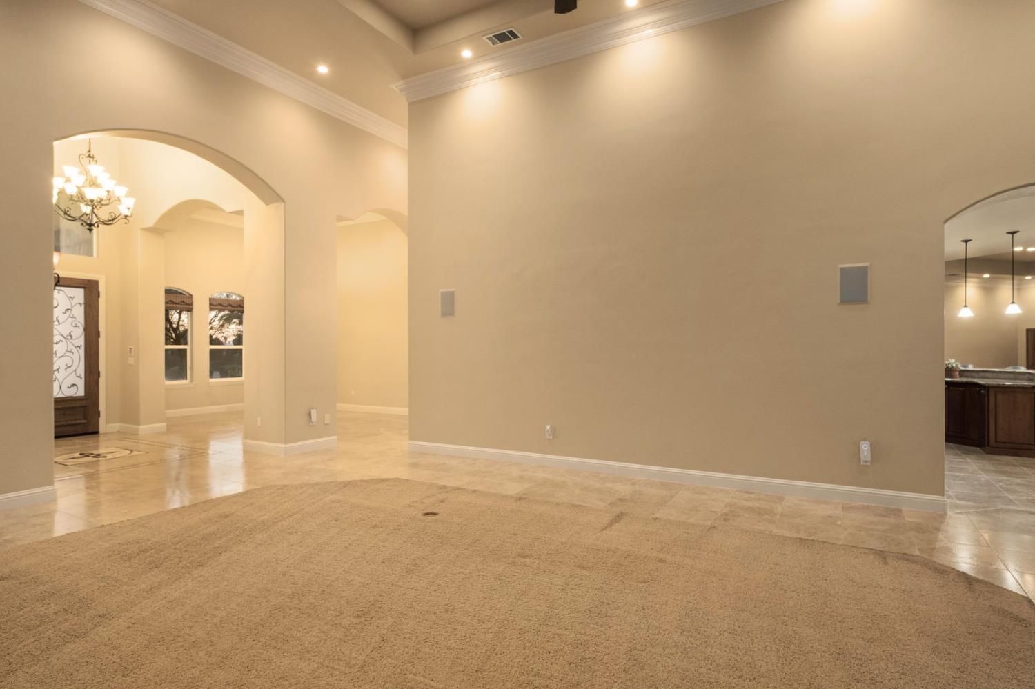 11116 E Dayton Ave, Sanger, CA 93657