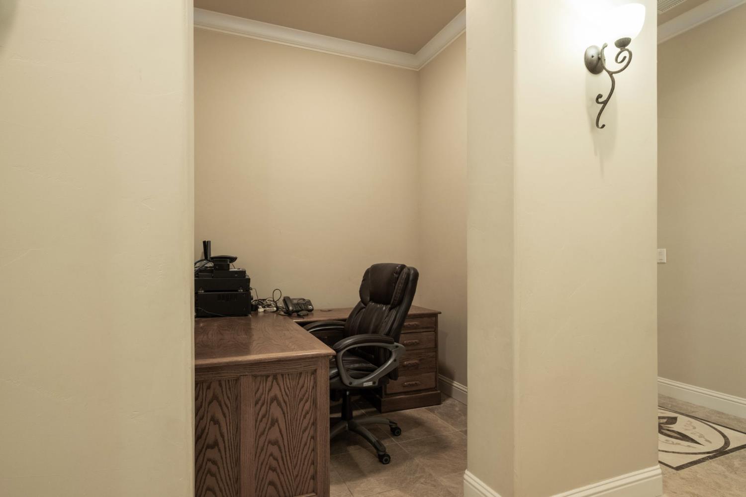 11116 E Dayton Ave, Sanger, CA 93657