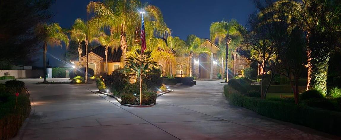 11116 E Dayton Ave, Sanger, CA 93657