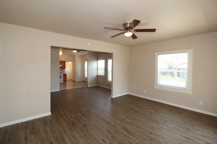 90 Magnolia, Lemoore, CA 93245