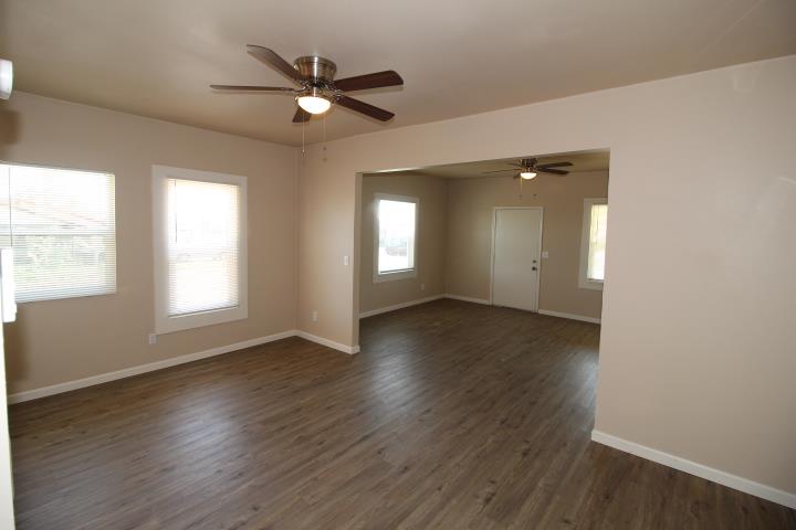 90 Magnolia, Lemoore, CA 93245