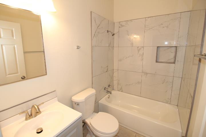 90 Magnolia, Lemoore, CA 93245